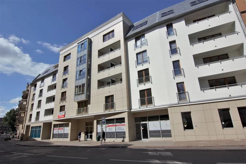 Apartments IN - Plater