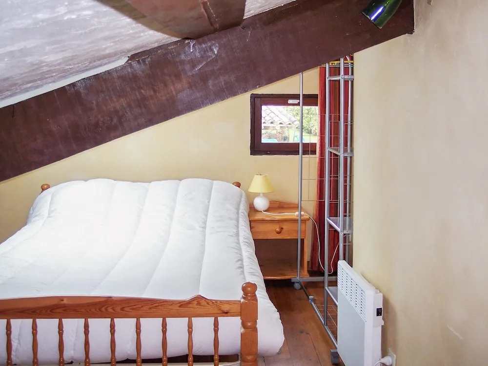 House With 3 Bedrooms in Agnac, With Pool Access and Enclosed Garden