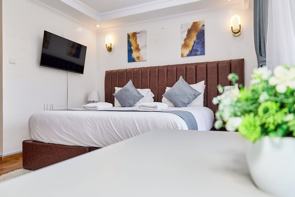 Sangara by Edmor Suites.