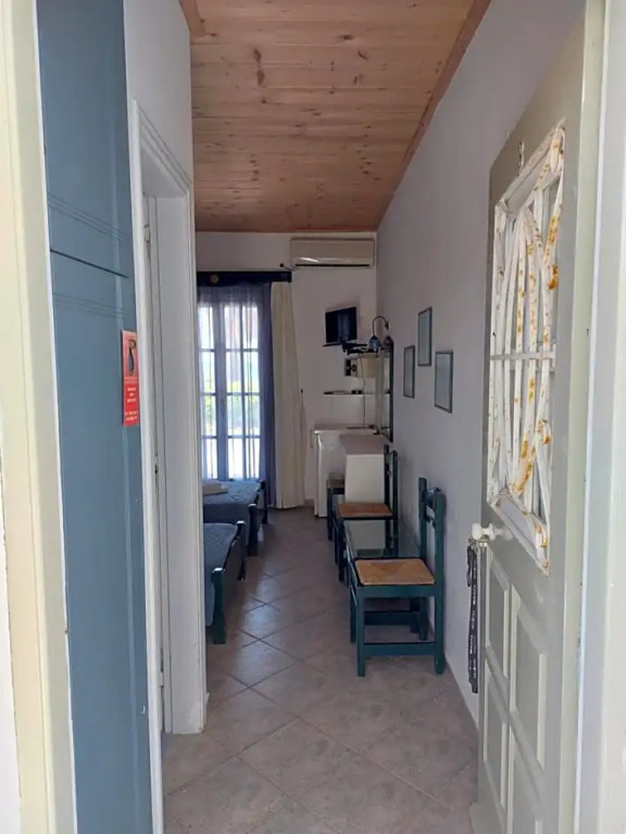 Isalos Rooms On The Beach