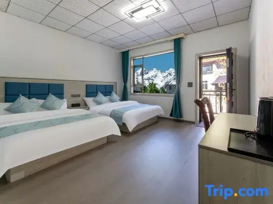 Kangding Yilin Qingshe B&B