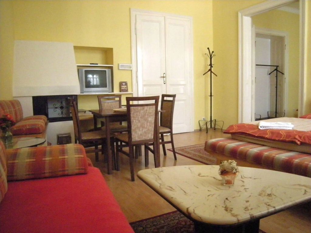Apartments Historical Centre