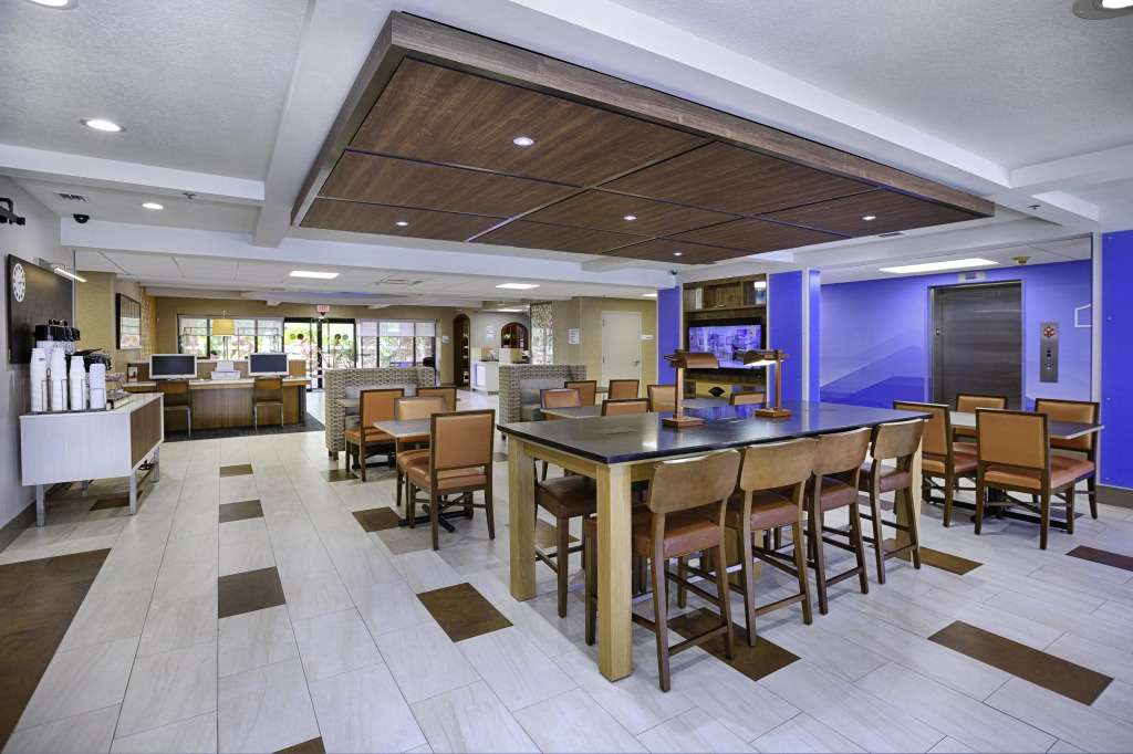 Holiday Inn Express Hotel & Suites Jacksonville-South by IHG