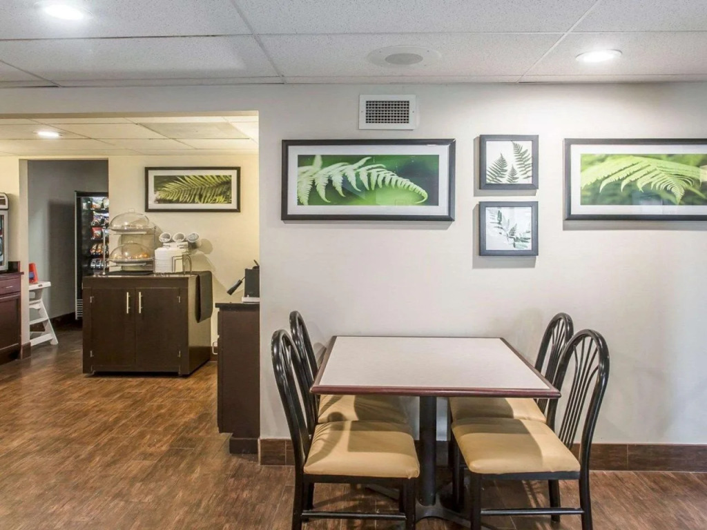 Studio 6 Suites - Knoxville, TN - Downtown