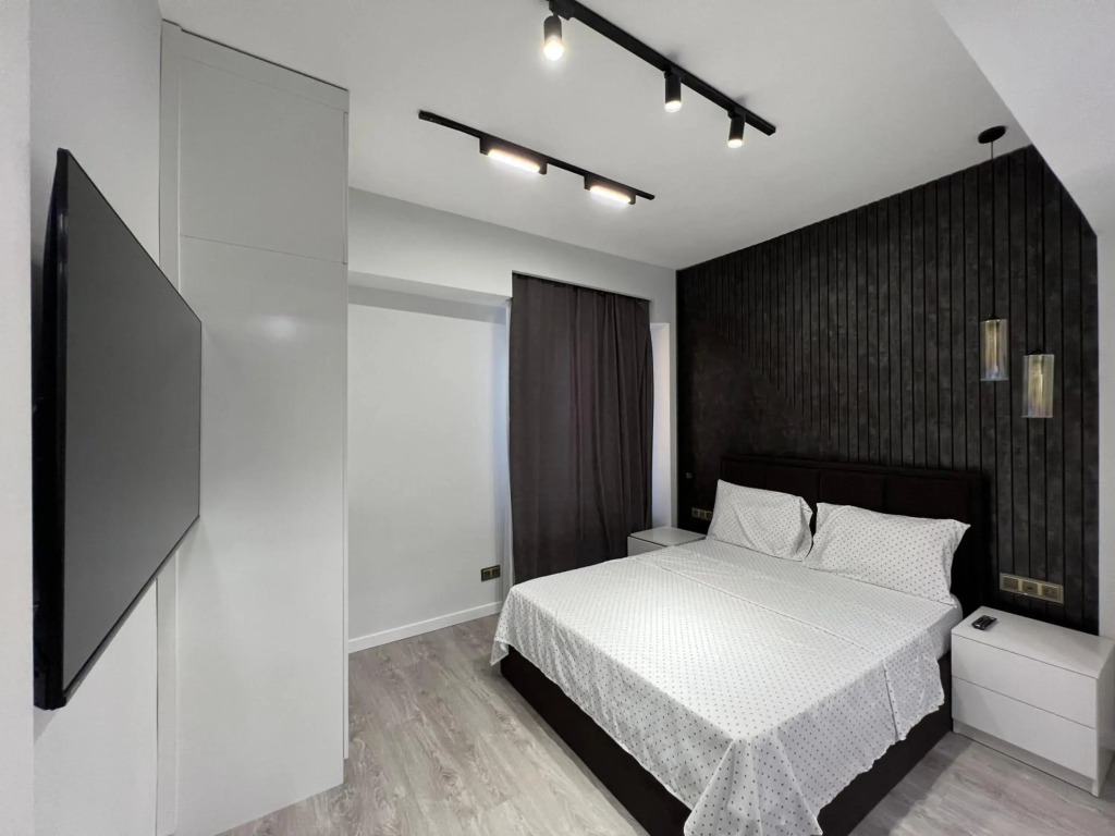 Derenik Demirchyan street, 2 bedrooms Modern, Beautiful apartment DE333