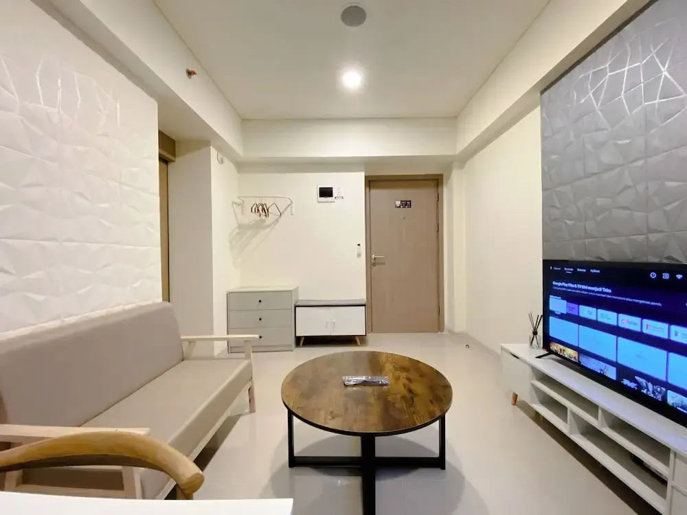 Restful And Modern Look 2Br At Meikarta Apartment