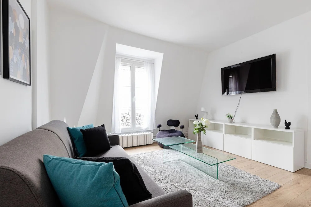 Eiffel Tower - Bir Hakeim Apartment