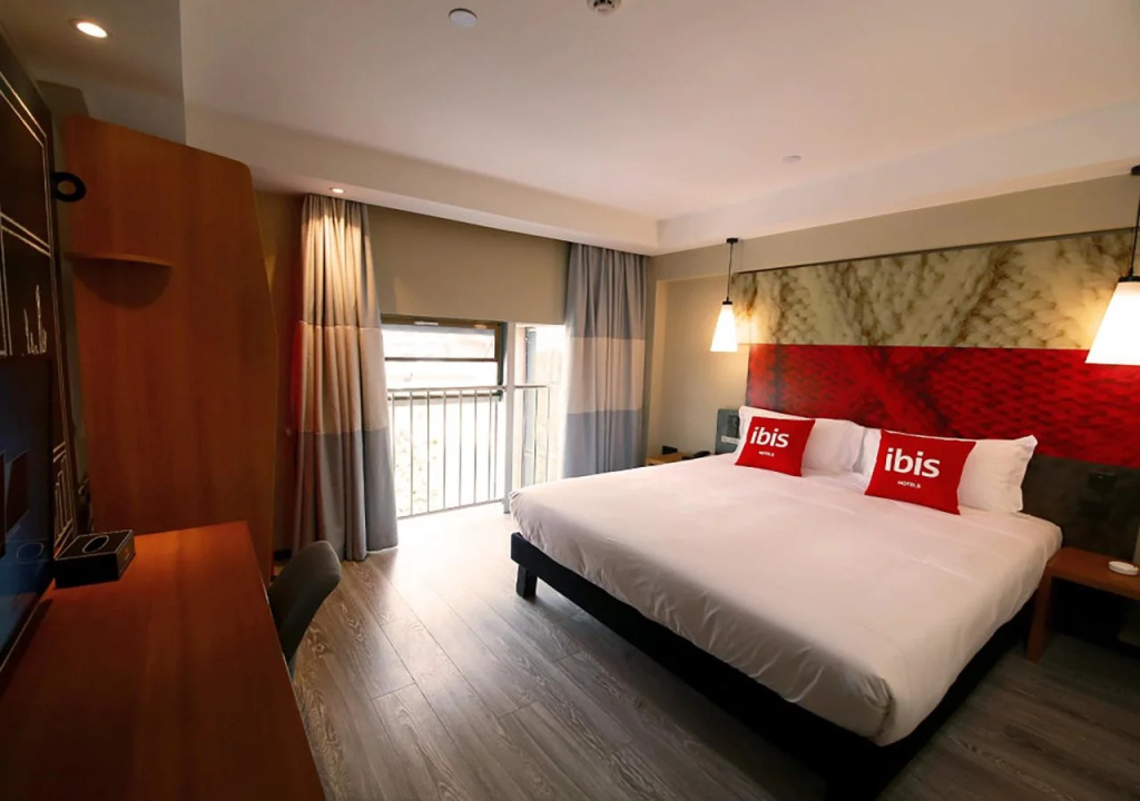 Ibis Suining Hotel