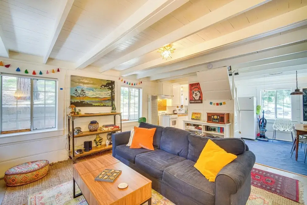 Crestline Vacation Rental, Close to Hiking Trails!