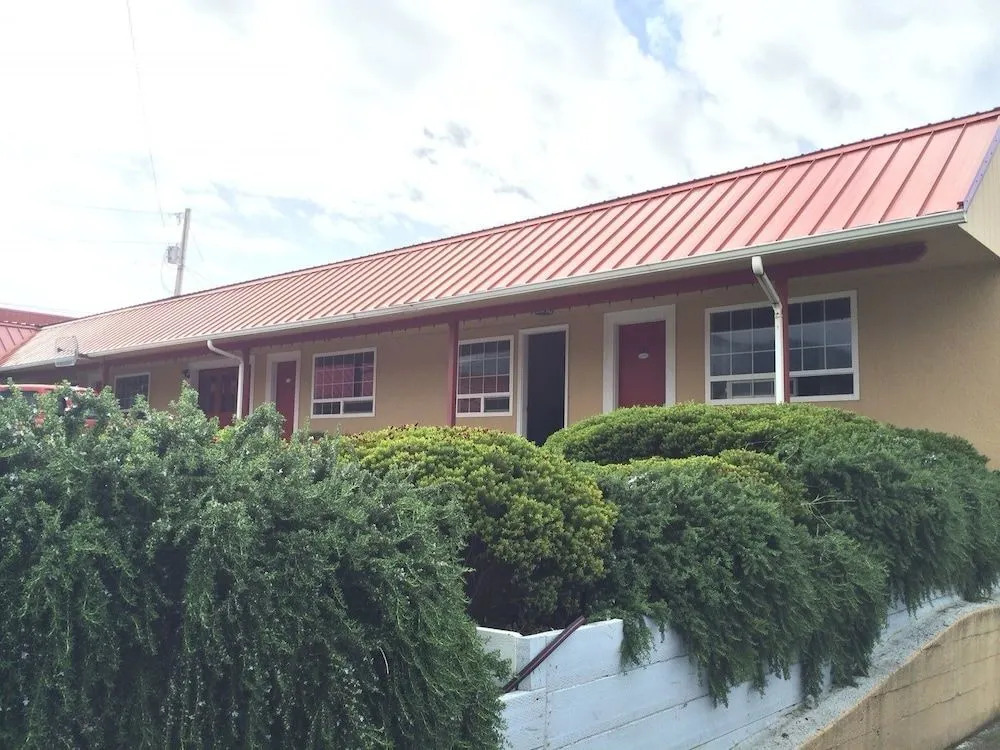 Wild Chinook Inn