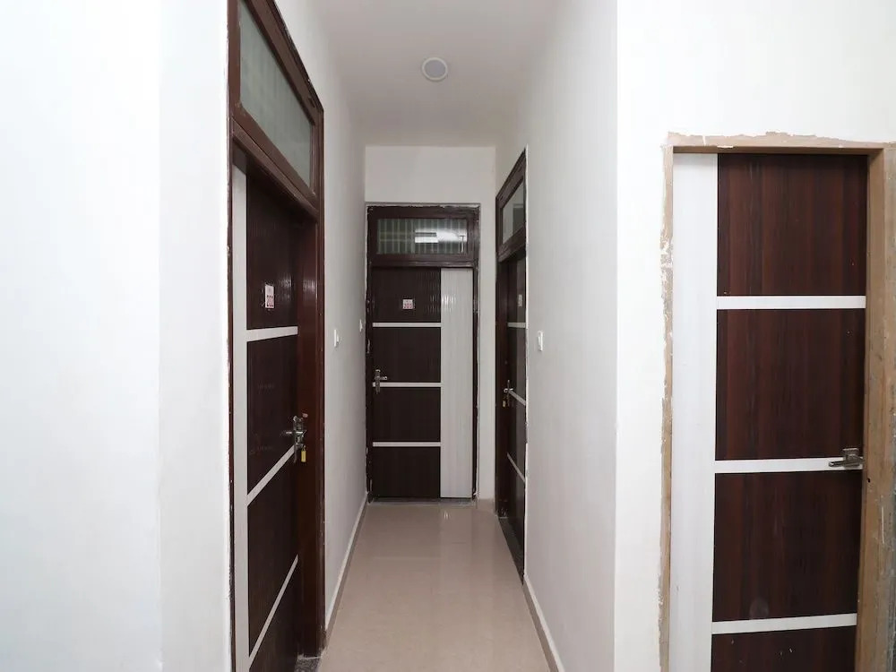 Capital O 30380 Kiaara Stay
