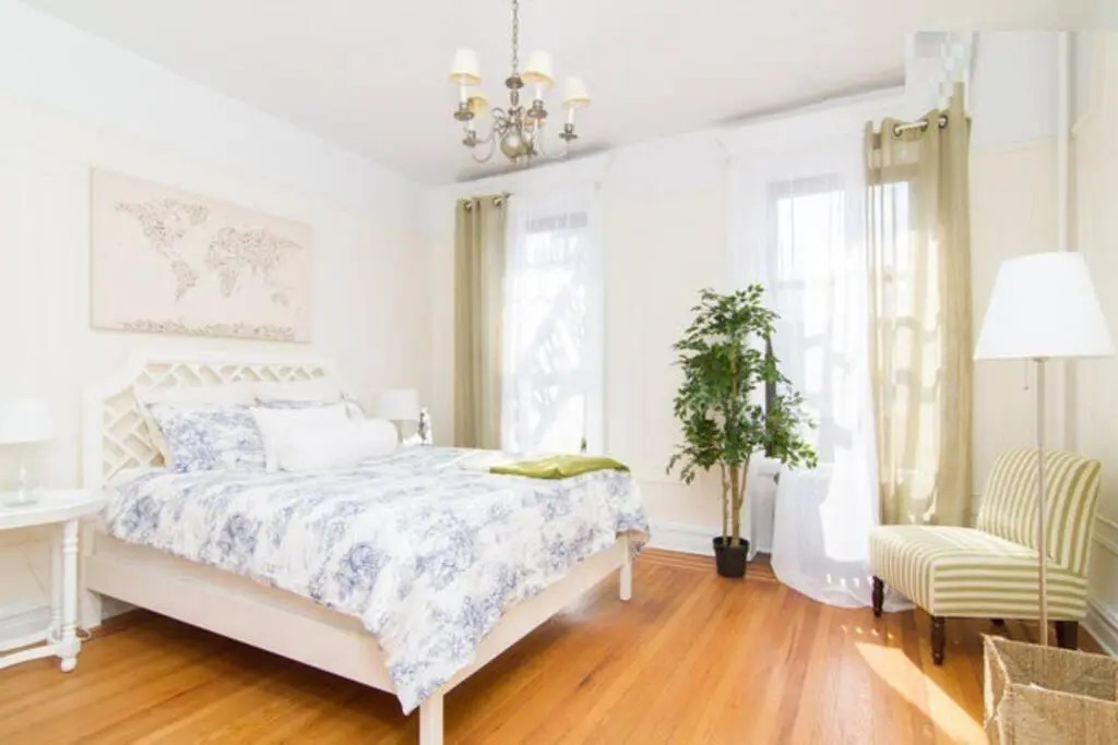 211-3 Prime Union Square Large 1BR Great Value
