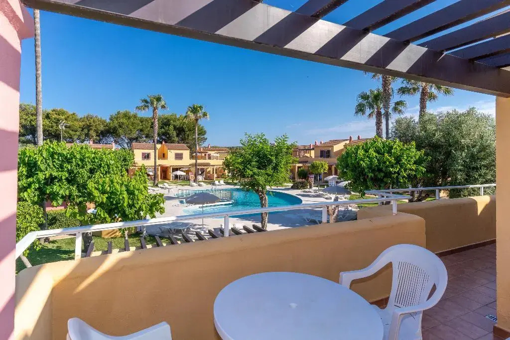 Apartamentos Ses Anneres