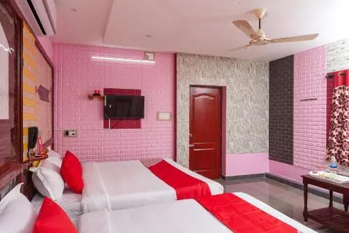 OYO 26735 Hotel Gnanam Residency