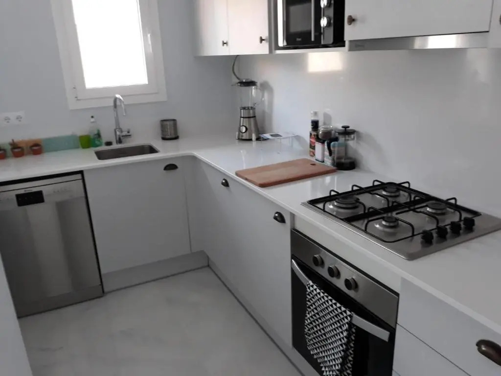 2 bedroom apartment in the old town, close to the beach