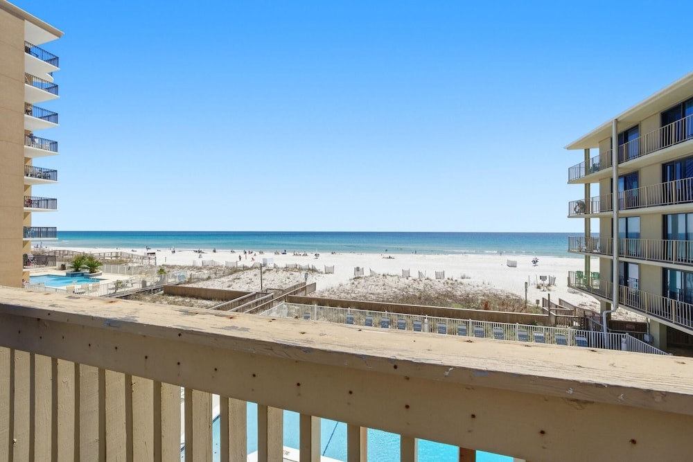 Gulf Village 207