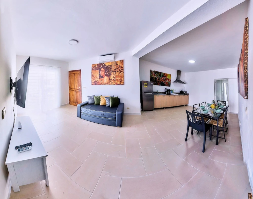 New & Modern Apartment Close to the Beach