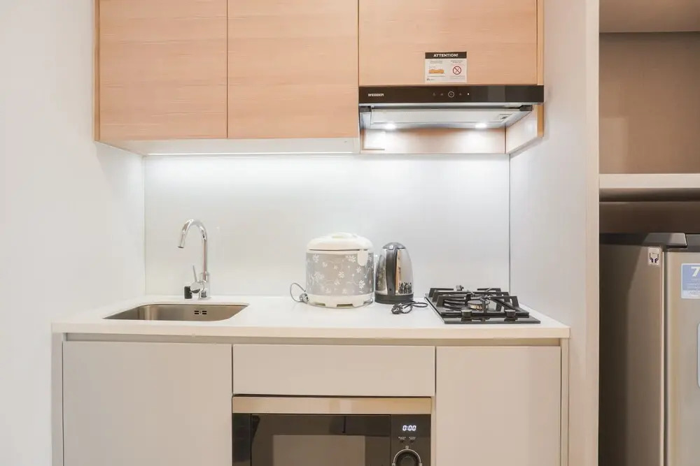 Elegant and Nice Studio at Capitol Suites Apartment