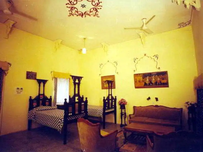 Hotel Jhalamand Garh