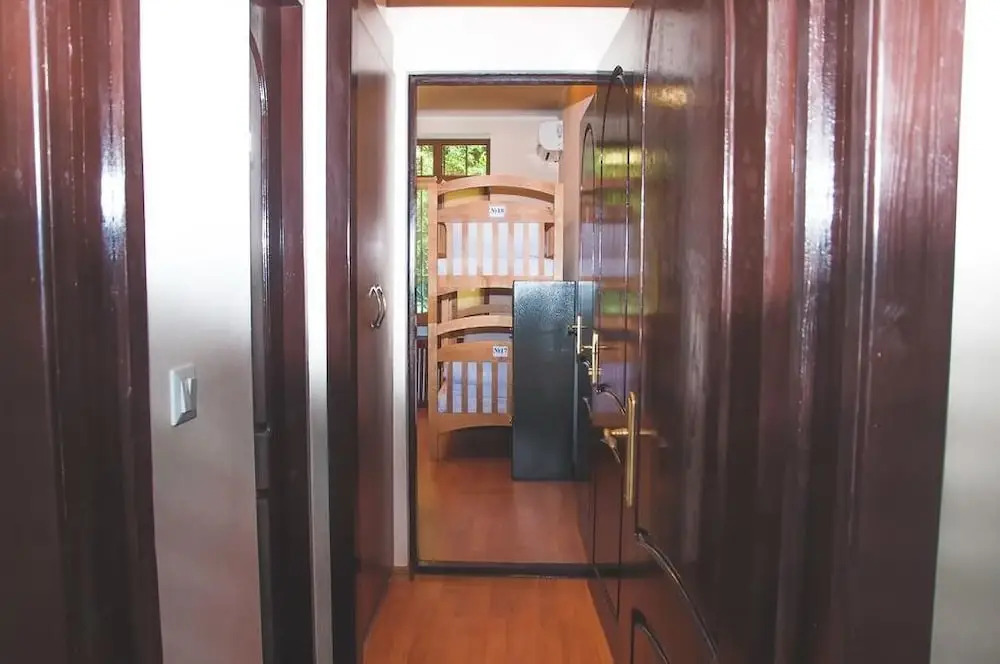 Globus Hostel