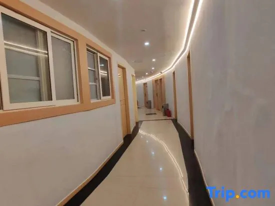 Ying Wanli Business Hotel