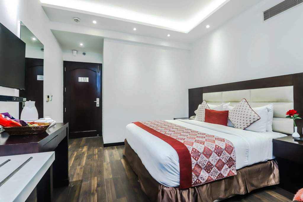 Hotel Grand Godwin -Near Connaught Place, New Delhi- Free Airport Pick-Up