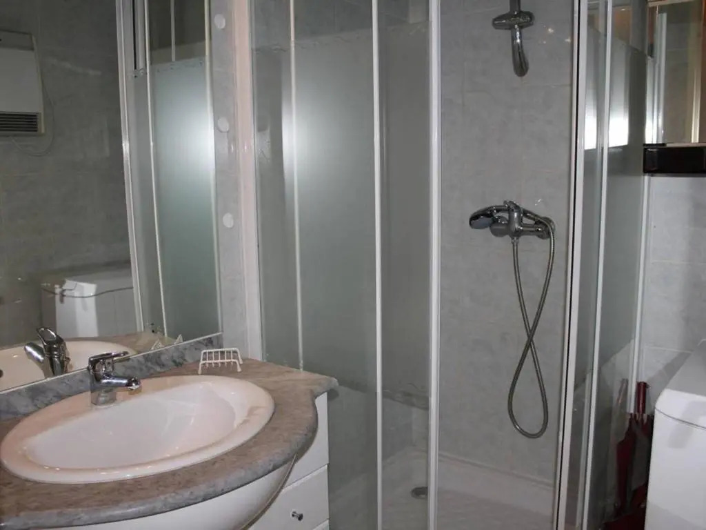 Appartement Gruissan, 2 pièces, 4 personnes - FR-1-229-104