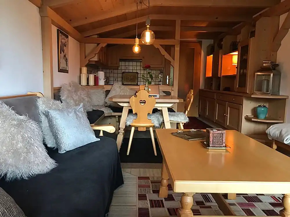 Cozy Apartment in Saalfelden am Steinernen Meer near Lake