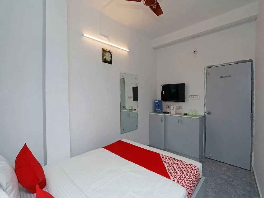 Oyo 24223 Upasana Guest House