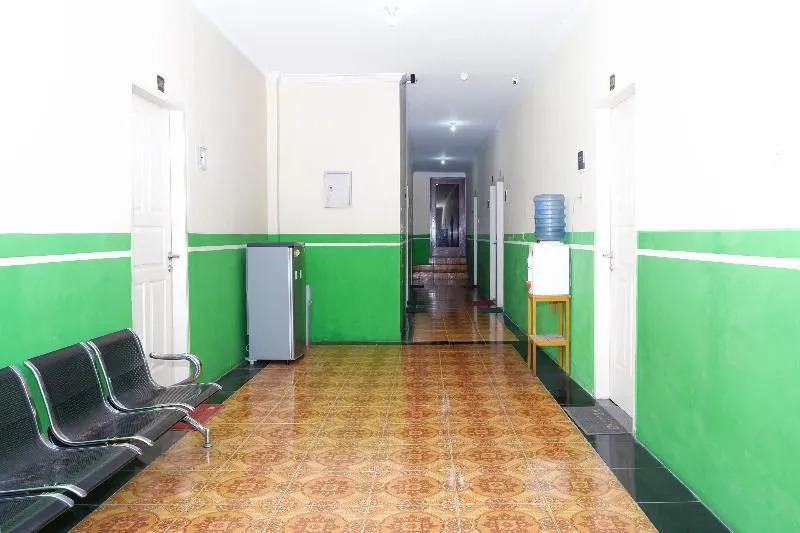 Oyo 2356 Kost Omah Manahan