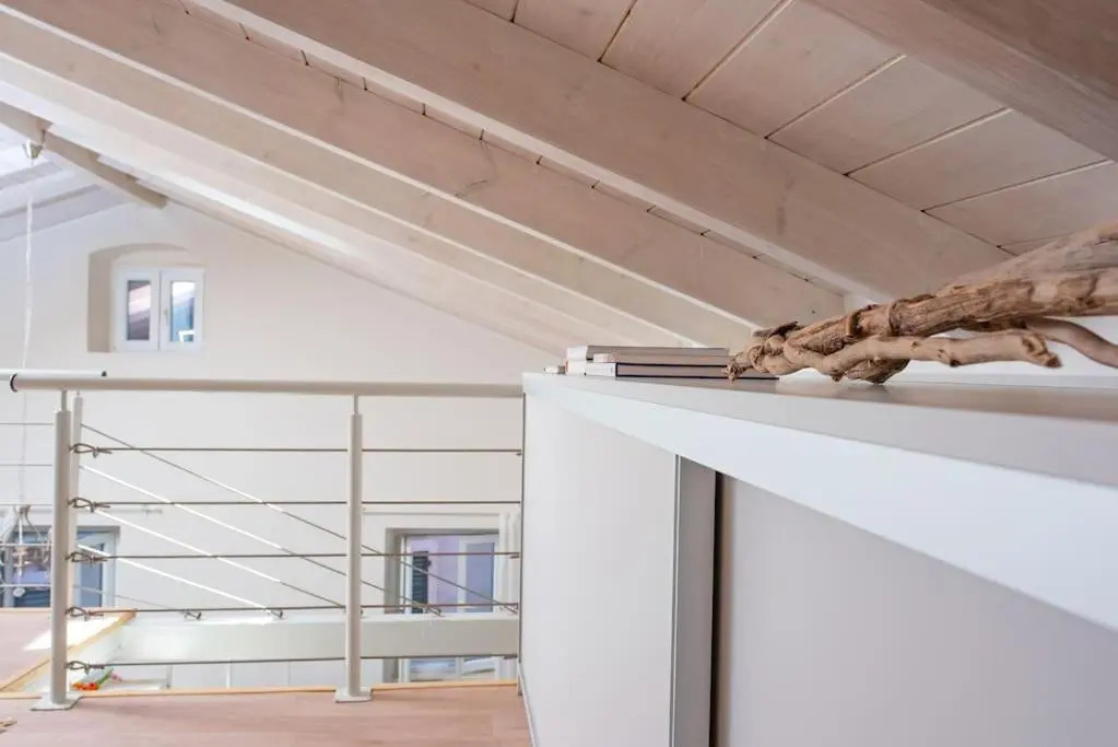 Newly Renovated 1730's Venetian Loft (02) !