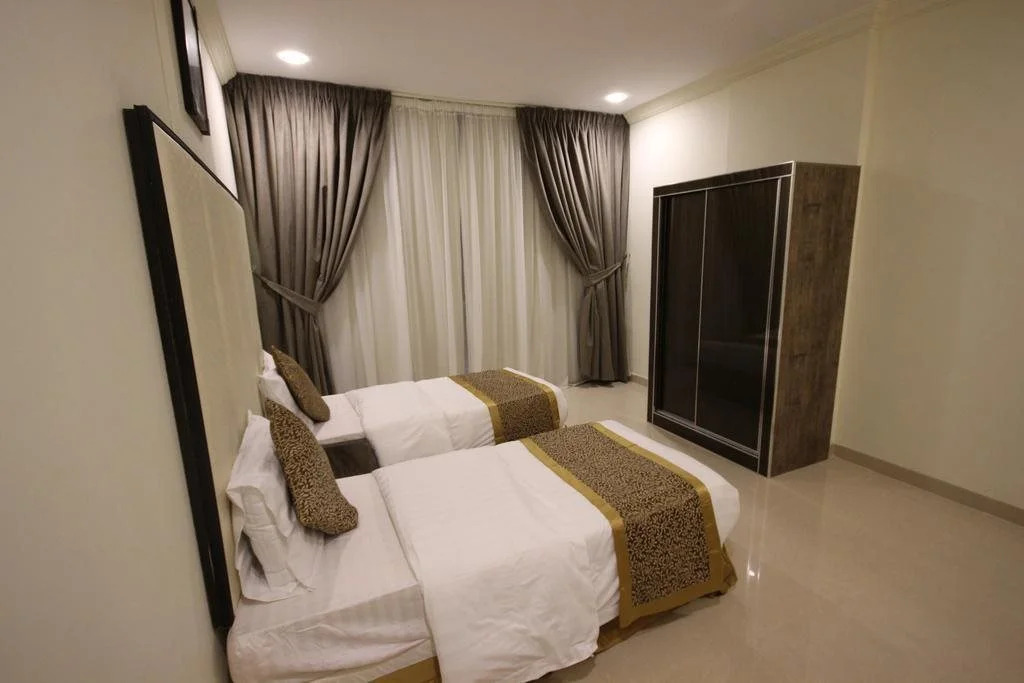 Al Makarunah -Lamasat Palace Suites