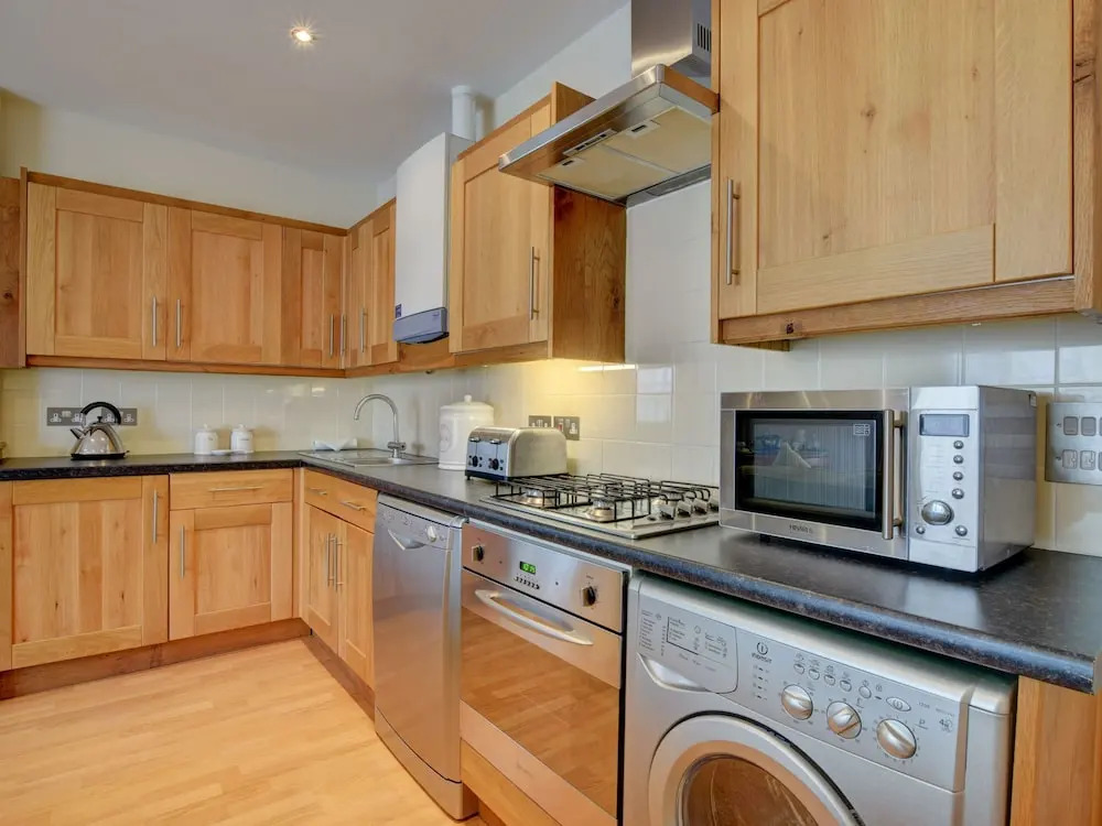 Beautiful Apartment in Dartmouth With a Courtyard