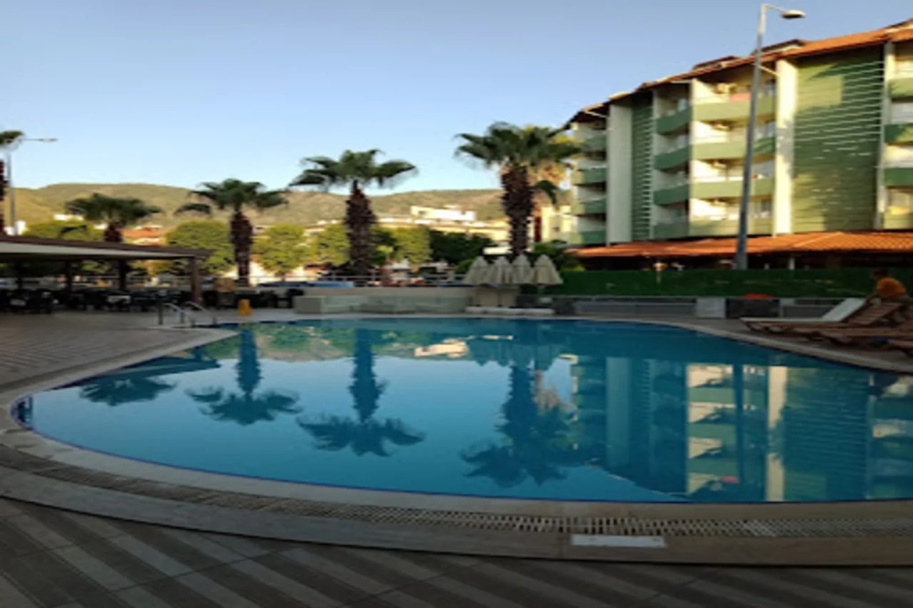 Astoria Life Hotel