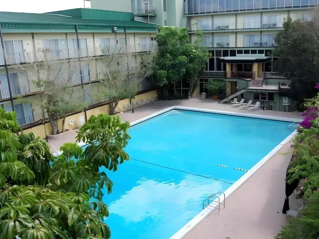 Best Western Admirals Inn & Conference