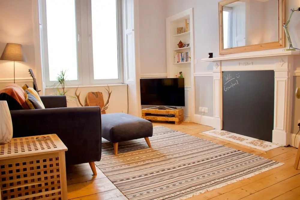 2 Bedroom Seaside Flat