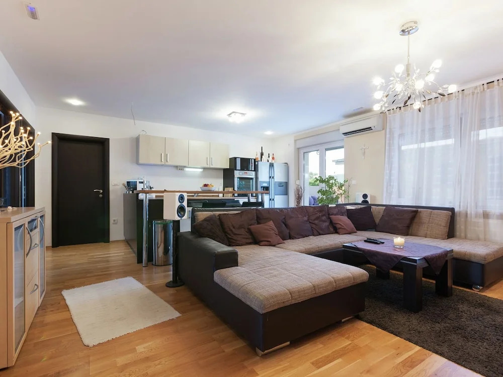Modern Holiday Home at Podstrana with Hot Tub & Sauna