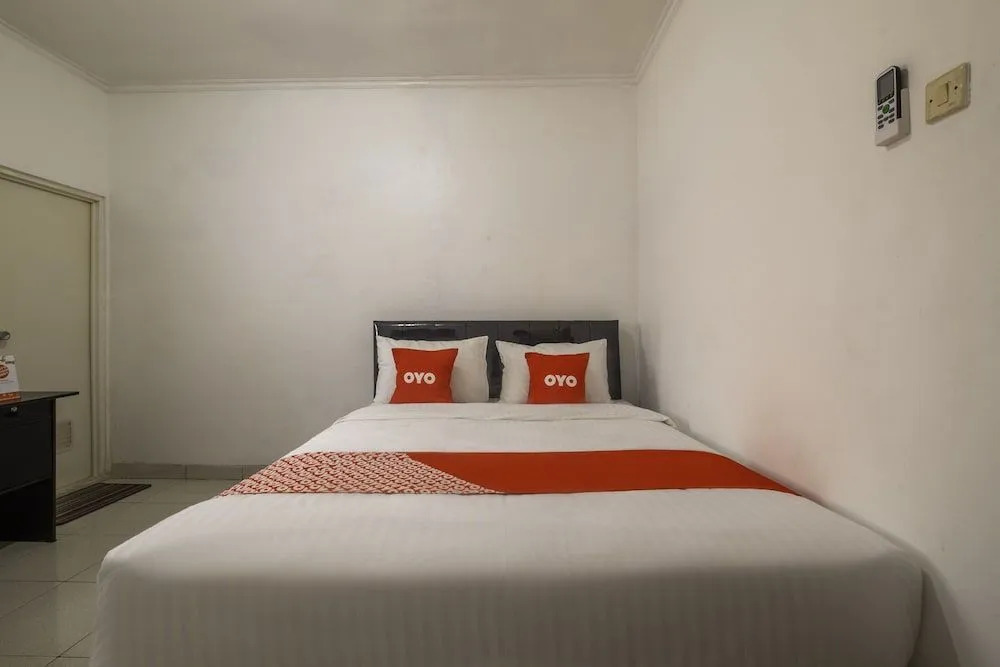 Oyo 1954 Tubagus Guest House
