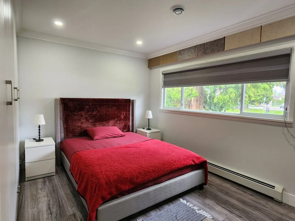 Sarla Villa Surrey