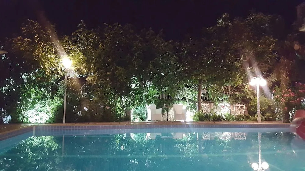 Avalena Residence
