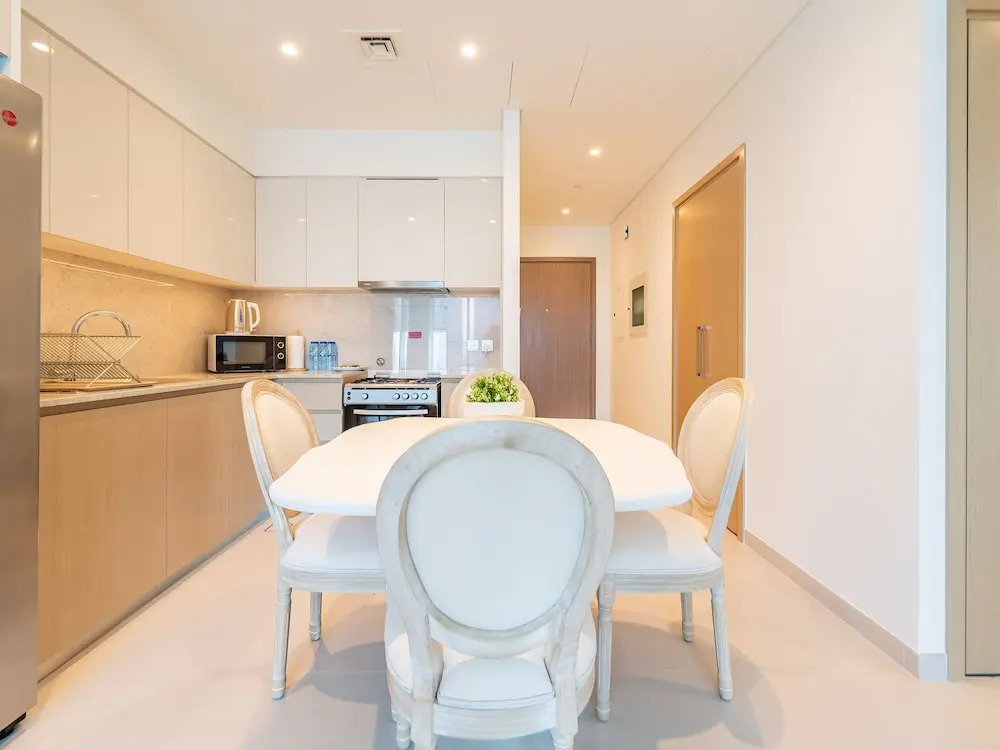 Eloquent Upscale with Breathtaking Burj