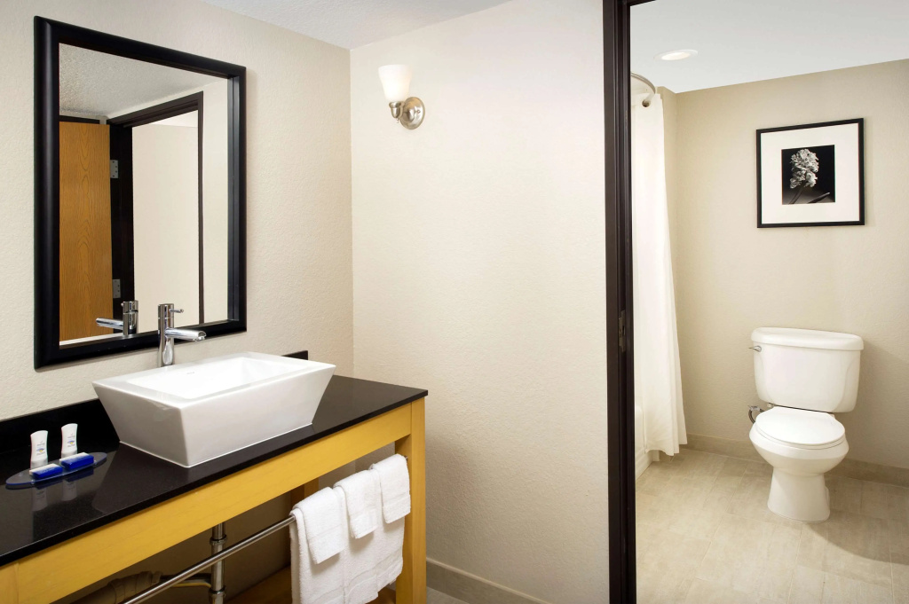 Best Western Alamo Suites