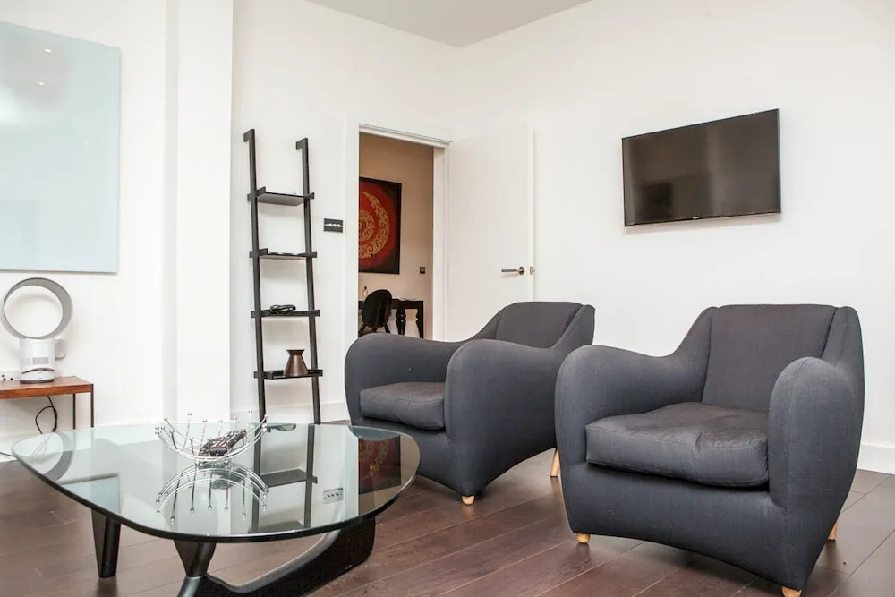 1 Bedroom Flat near Tower Bridge