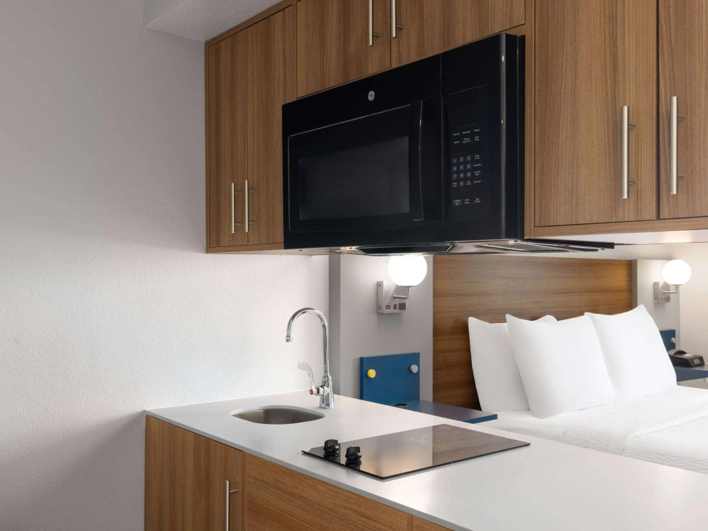 Microtel Inn & Suites by Wyndham Tracy