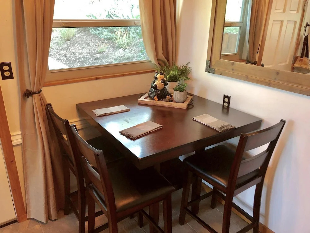 Moonridge Treetop Retreat