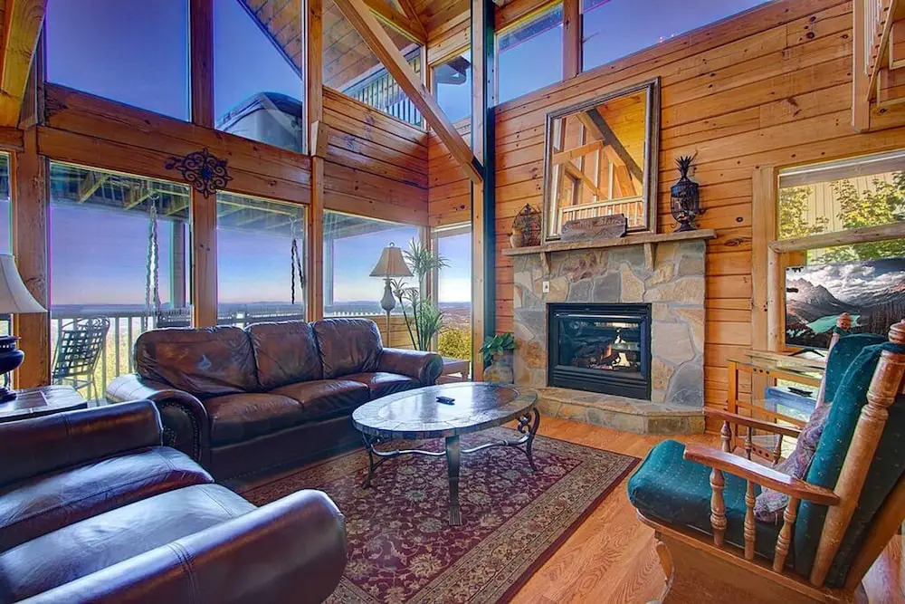 Picturesque 2 2 Close to Parkway