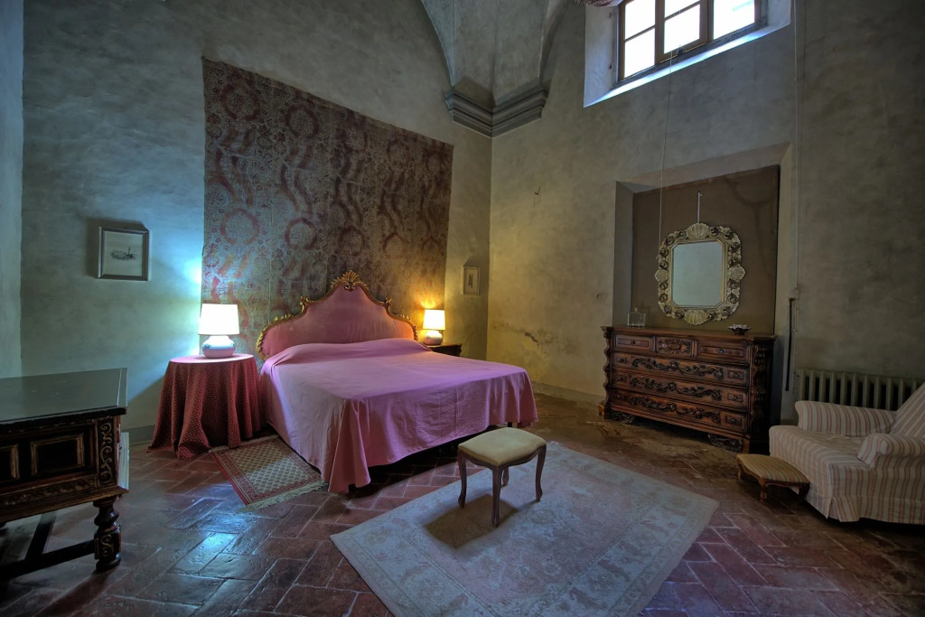 Montegufoni by PosarelliVillas
