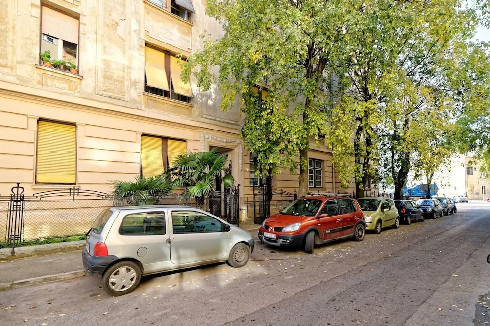 Apartment Akvileia