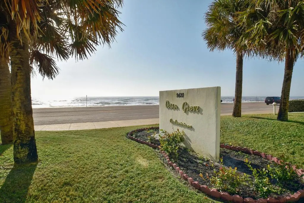 Penthouse Please! by Ryson Vacation Rentals