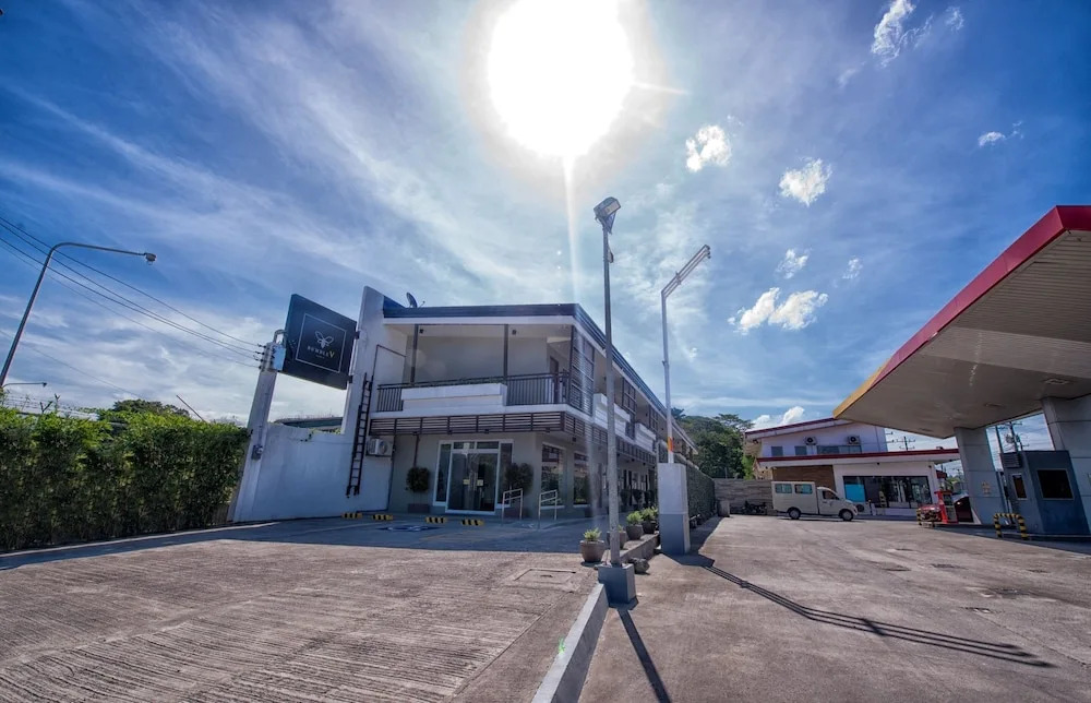 Bumble V Subic Hotel
